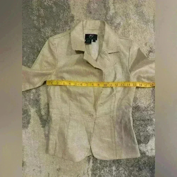 Women’s Tan True Meaning Blazer - Picture 4 of 6